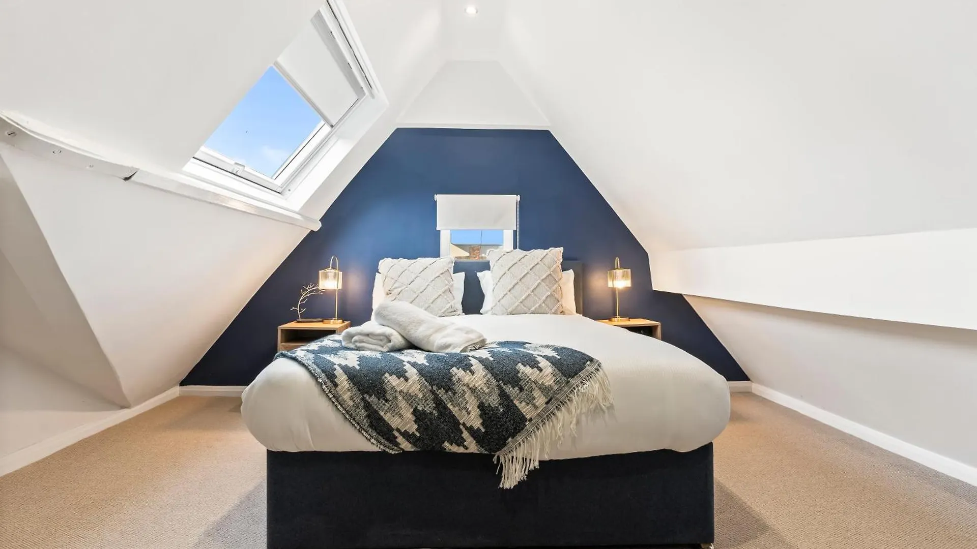 Bowles Aparthotel By Yoko Property 레드카